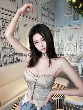 Petaling Jaya Escort – YiYi – China Girl Escort In PJ