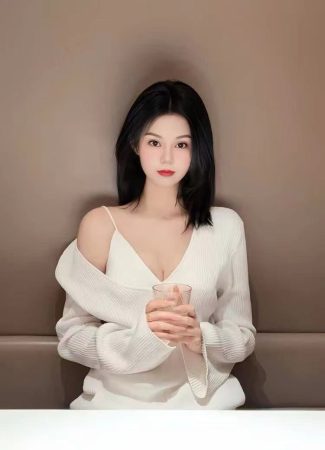 KL Escort – YeZi – China Girl Escort At Bangsar